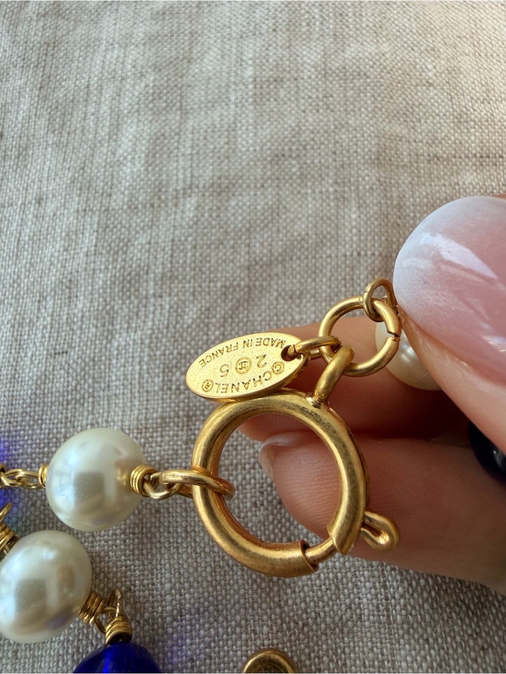 💚Vintage CHANEL Coin Logo Necklace with Blue, Green & Pearl Beads💙 - Picture 5 of 7